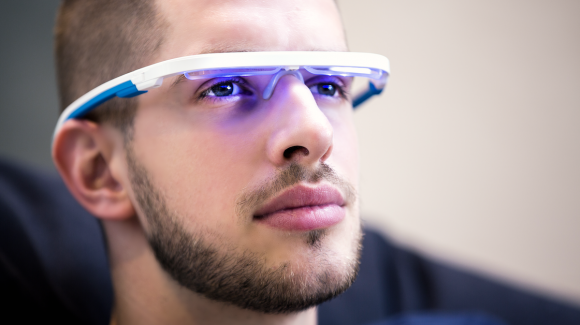 AYO Wearable Which Solves Sleep Problems, Fatigue and Jat Lag, Awarded the Red Dot and Travel Retail Award