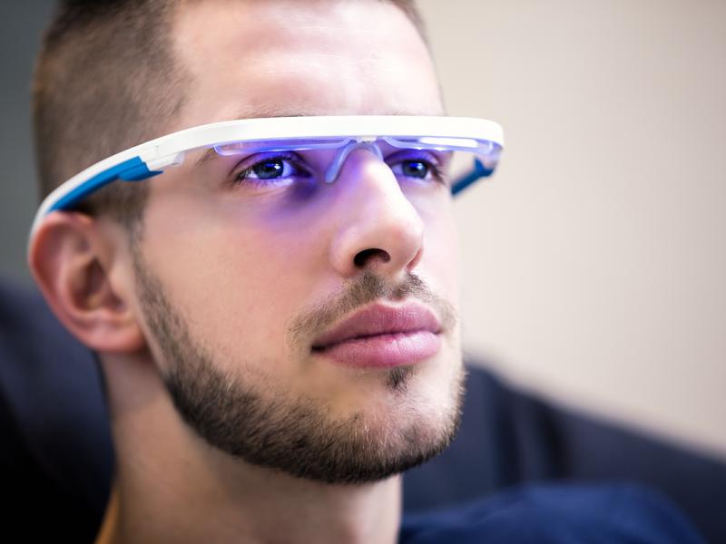 AYO Wearable Which Solves Sleep Problems, Fatigue and Jat Lag, Awarded the Red Dot and Travel Retail Award